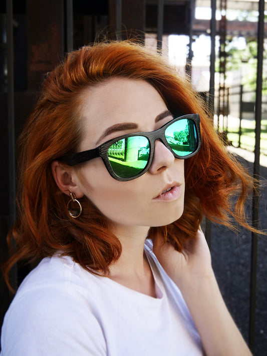 VeyRey Dřevěné polarizační sluneční brýle Root zelená skla
